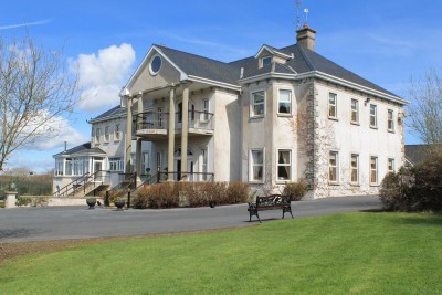 Landmark Homes Close To Waterford City
